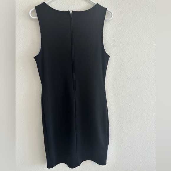 Guess Women’s Kaida Color Blocked Dress - Picture 3 of 7